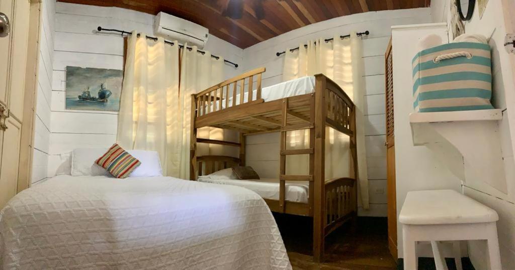 Looking Good Surf House San Juan Del Sur Hotel Bagian luar foto
